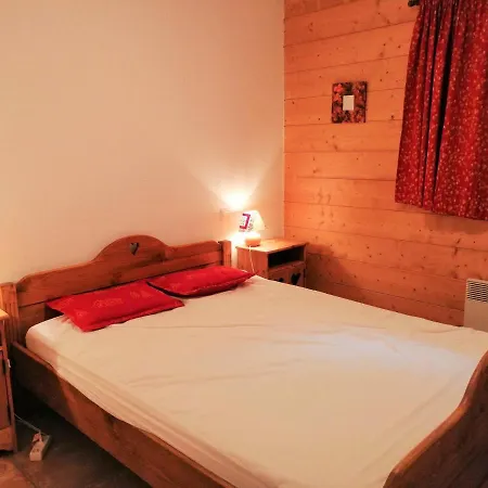 1100: T3, 7 Pers, Animaux Admis, Parking, Wifi, 50m Des Pistes - Fr-1-412-15 Apartment *
